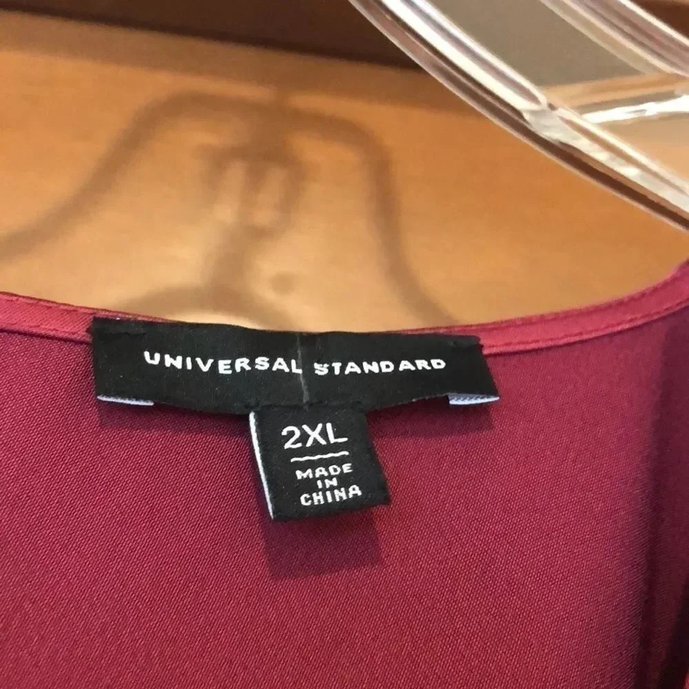 Nwot Universal Standard Raspberry Short Sleeved D… - image 5